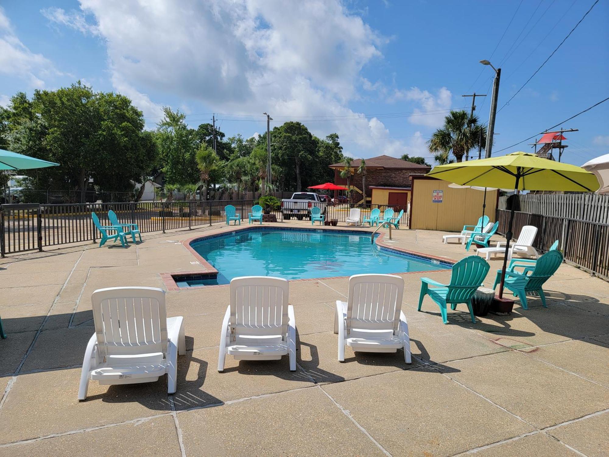 בילוקסי Twin Star Lodge מראה חיצוני תמונה